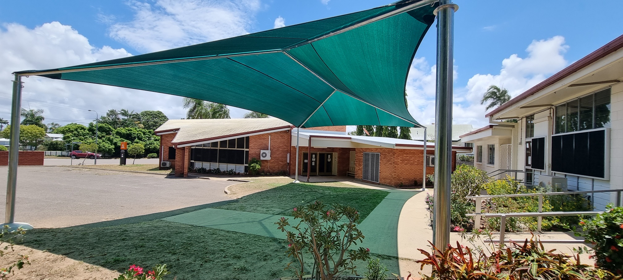 EXPERT SHADE SAIL FABRICATION